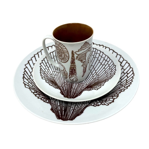 Fritz and Floyd | Brown Clam Shell Design | 4pc Dinnerware Set of 2 | Vintage - Picture 2 of 9